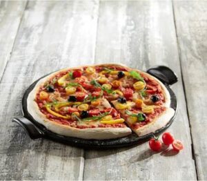 pizza stone, pietra per pizza, pietra refrattaria, pietra Emile Henry, ceramica barbecue, cucina croccante, pizza forno, pizza barbecue, pizza fatta in casa, stone for baking